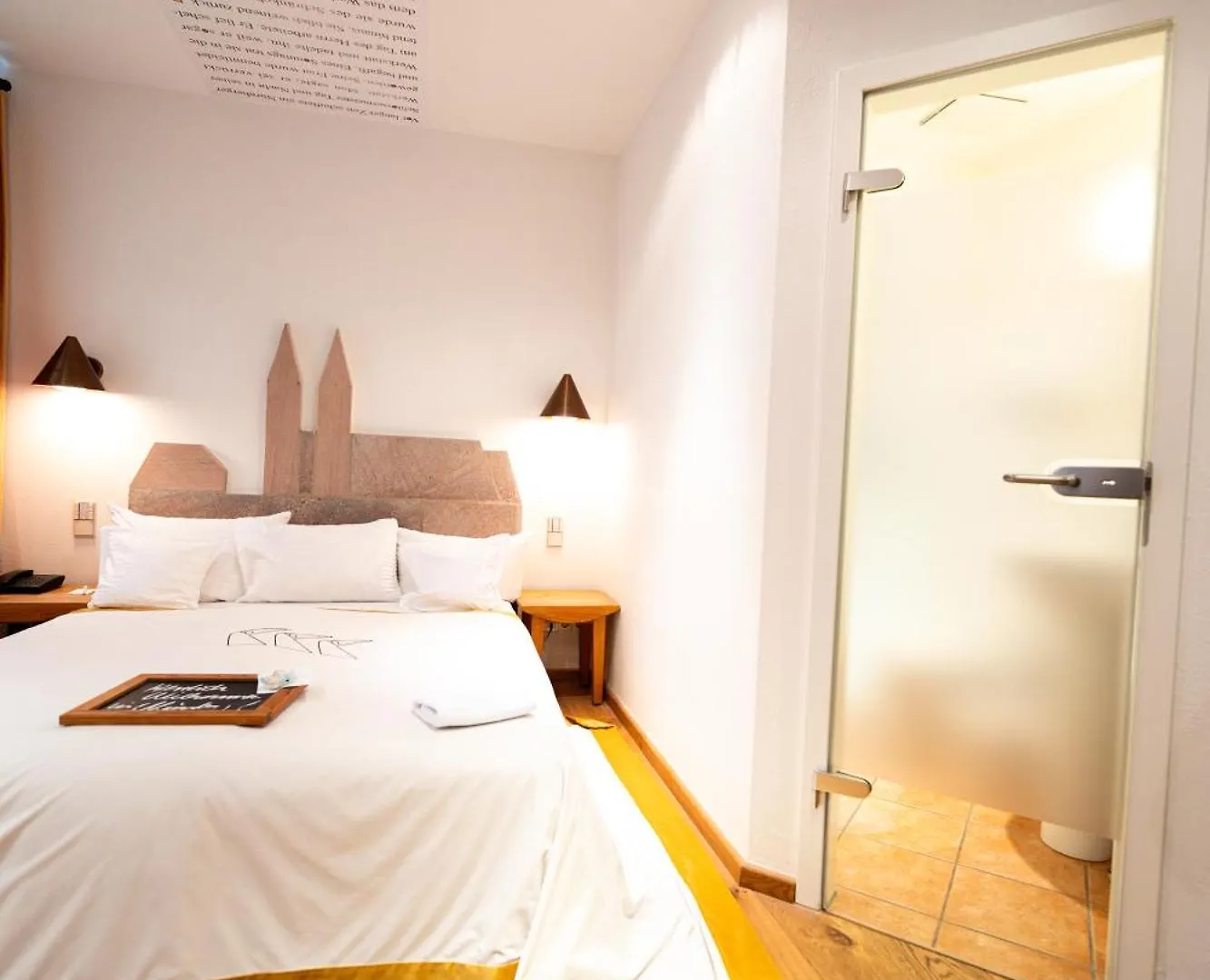 Hotel Drei Raben Neurenberg 4*,
